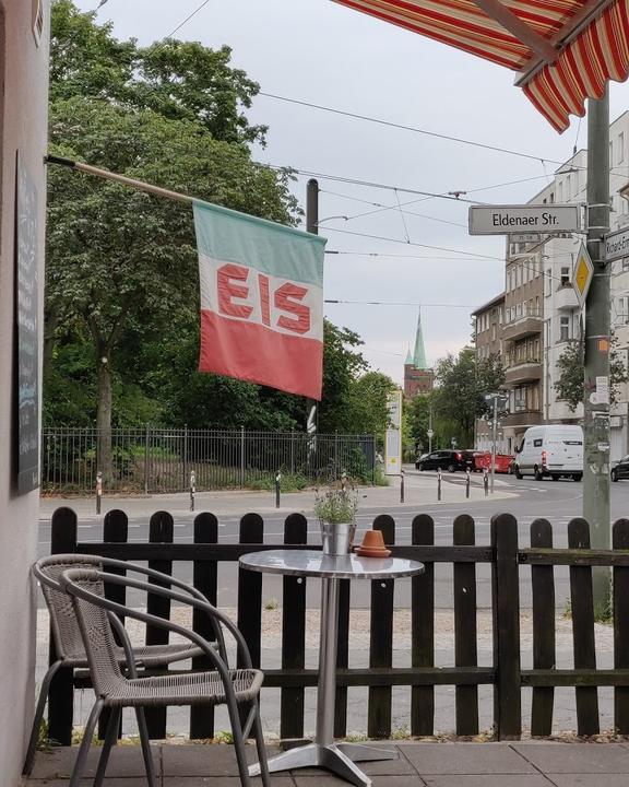 Ryans Eis, Waffel & Co.
