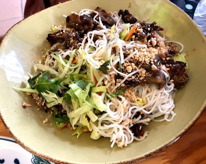 Xinh Xinh Vietnamese Food
