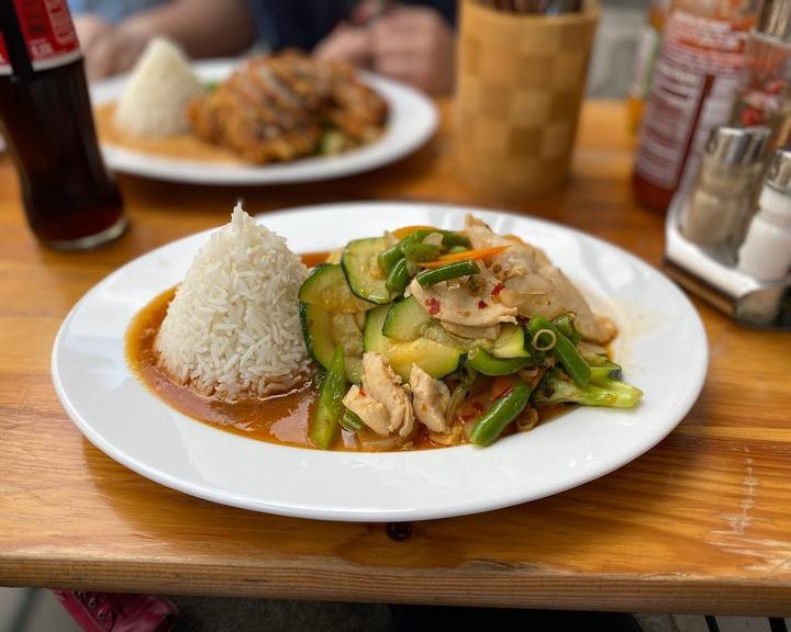 Xinh Xinh Vietnamese Food