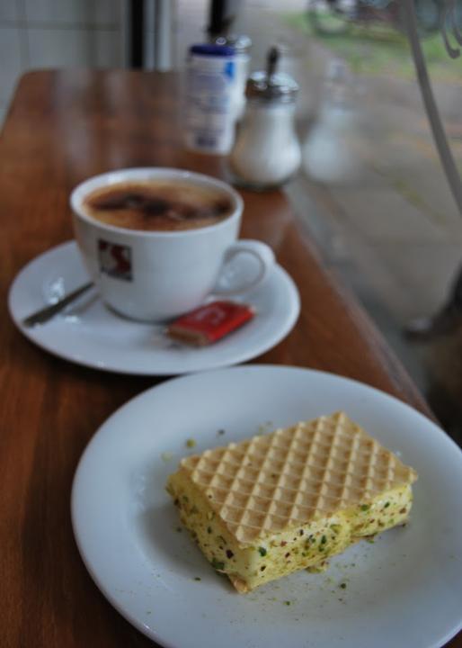 Paradeis Cafe