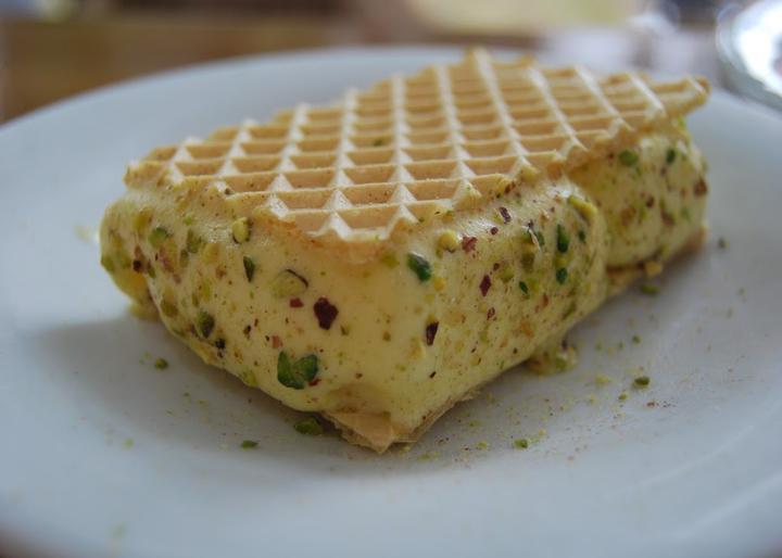 Paradeis Cafe