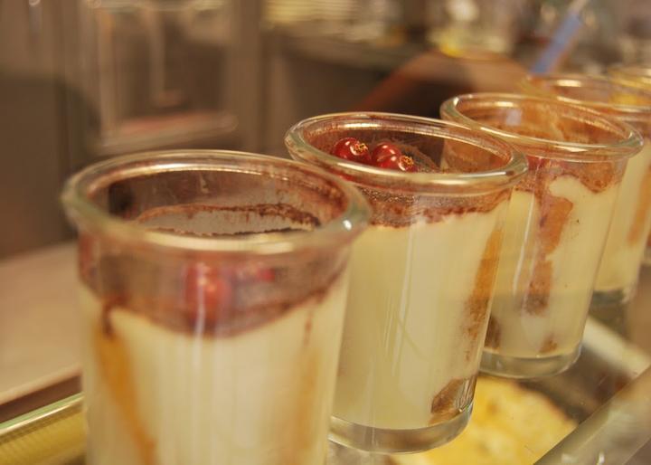 Paradeis Cafe