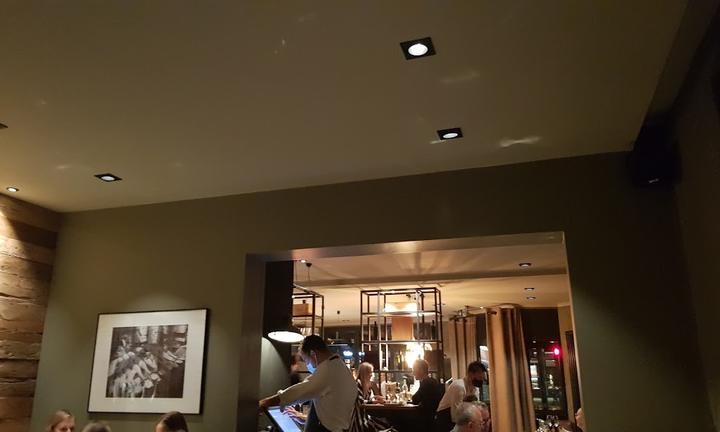 Neumann's Bistro & Weinbar