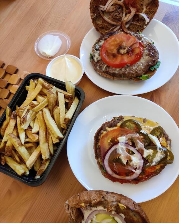 3H's Burger & Chicken