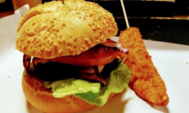 3H's Burger & Chicken