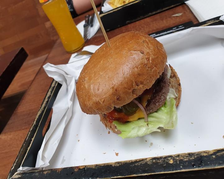 3H's Burger & Chicken