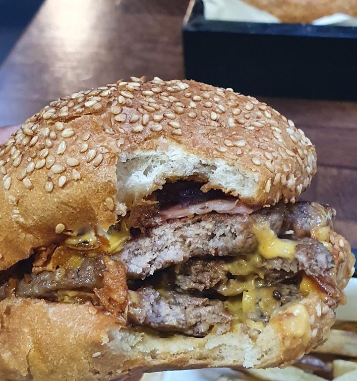3H's Burger & Chicken