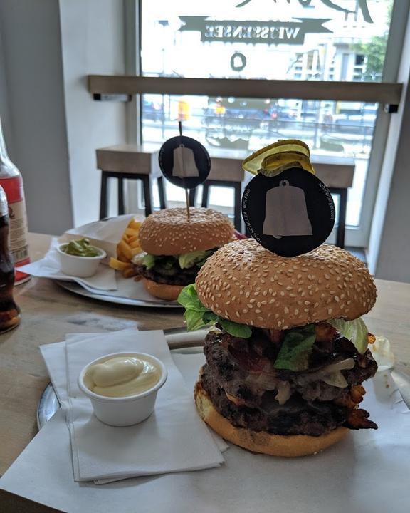 Schiller Burger