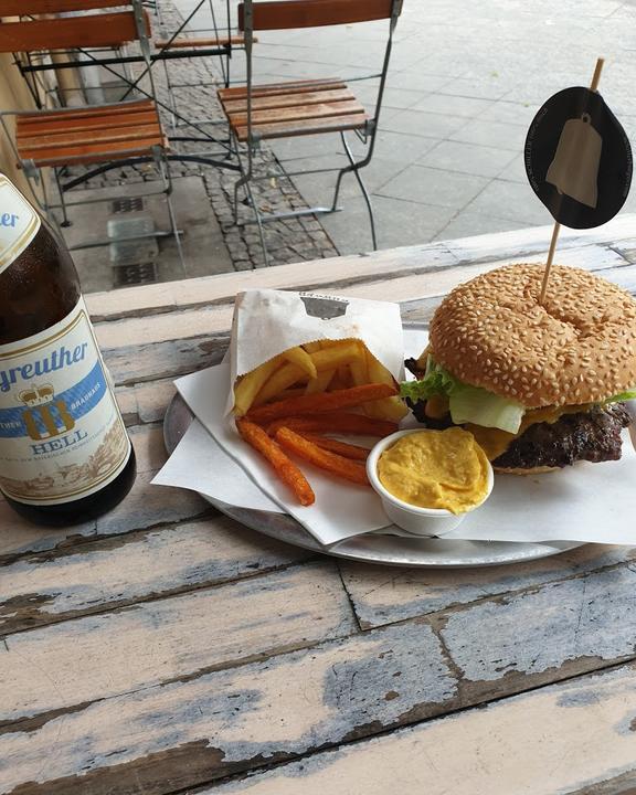 Schiller Burger