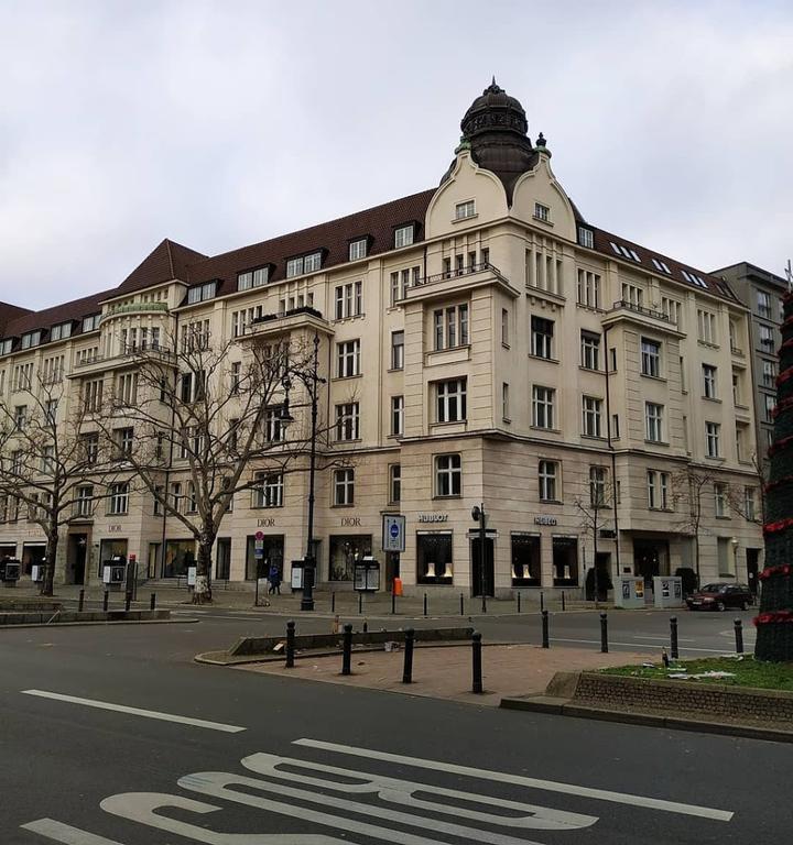 BLOCK HOUSE Am Adenauerplatz