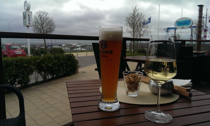 Sante Weinlounge