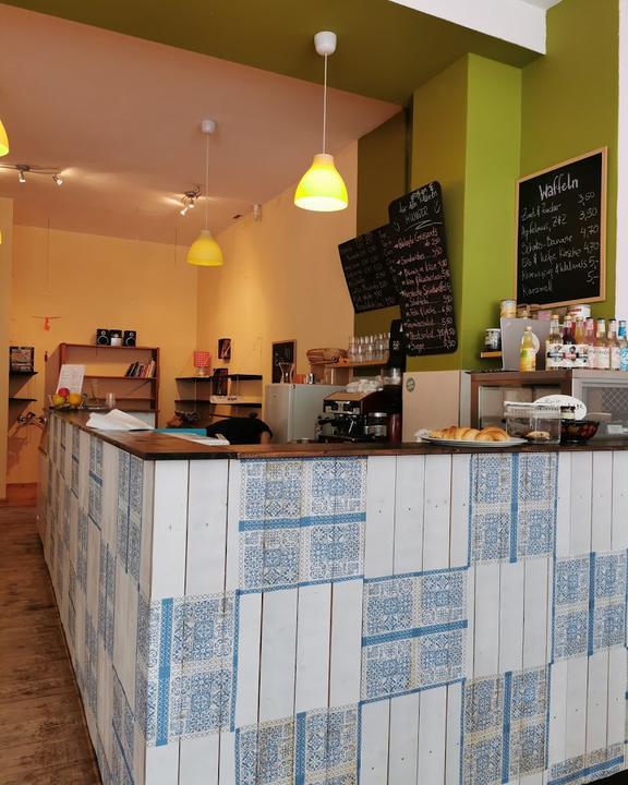 ostPost Cafe