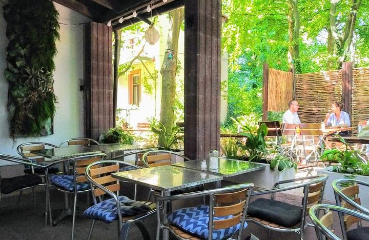 Cafe Albatros