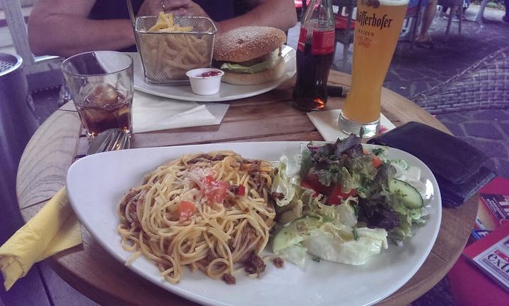 Cafe Extrablatt