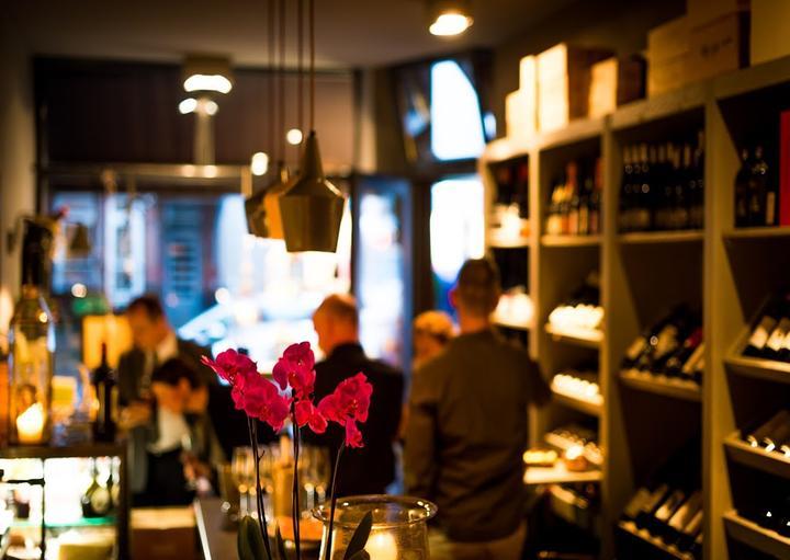 Calistoga Wine Saloon