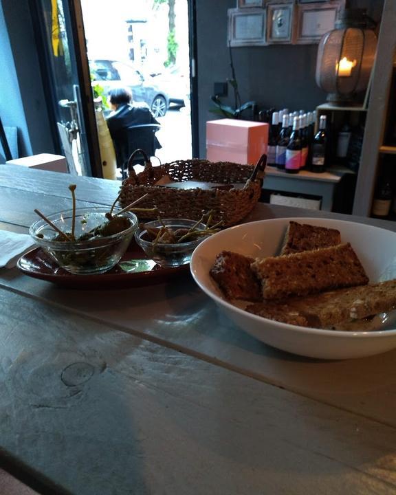Calistoga Wine Saloon
