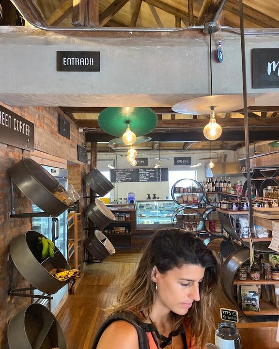 SUPERFOODS & ORGANIC LIQUIDS