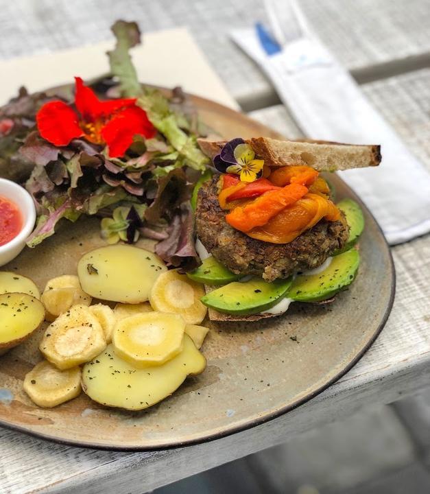 SUPERFOODS & ORGANIC LIQUIDS