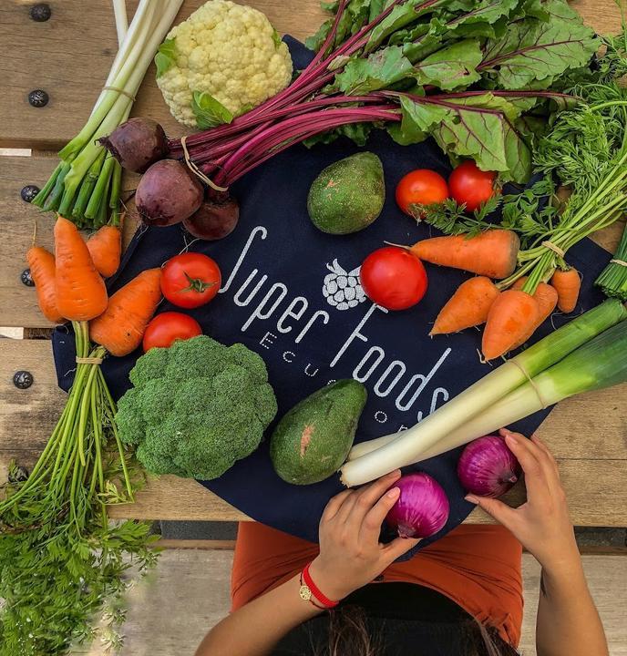 SUPERFOODS & ORGANIC LIQUIDS