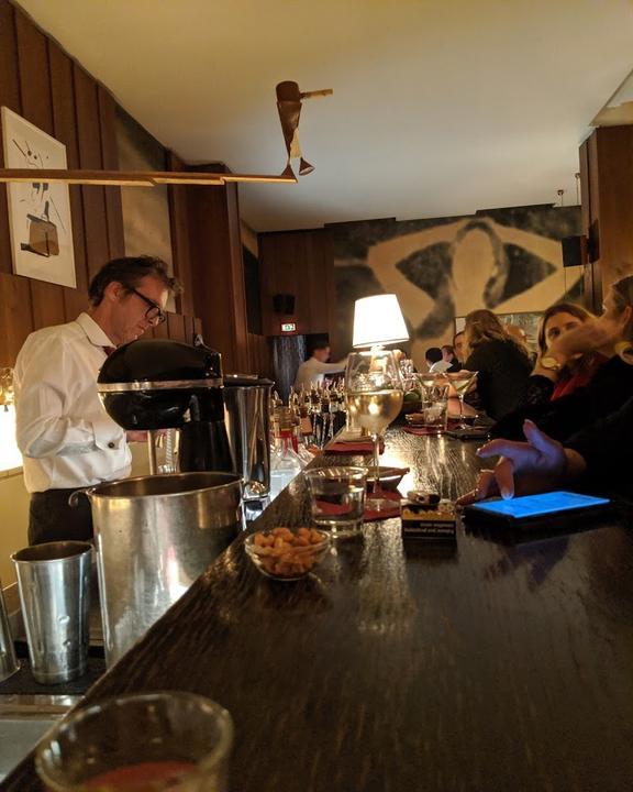 victoria bar