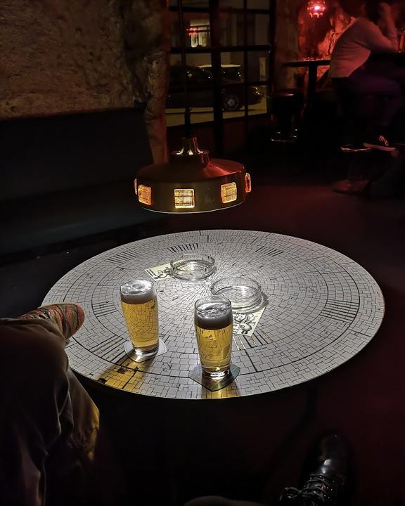 Capri Bar