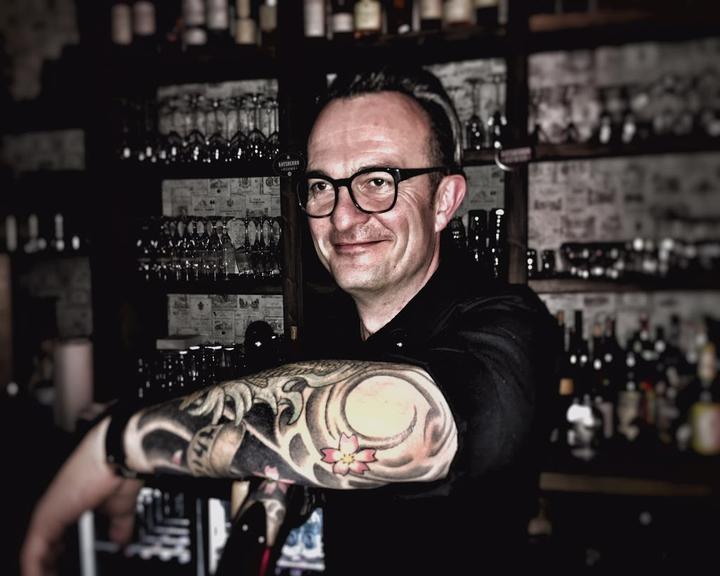 La Bouche Bistro & Bar