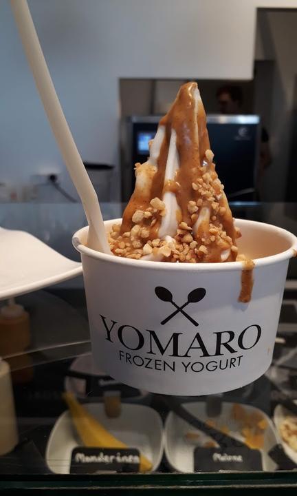 Yomaro Frozen Yogurt