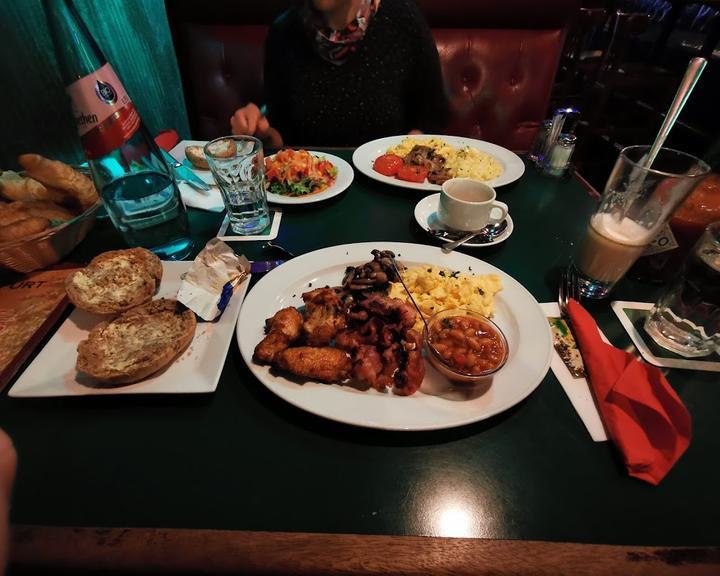 yours sports bar