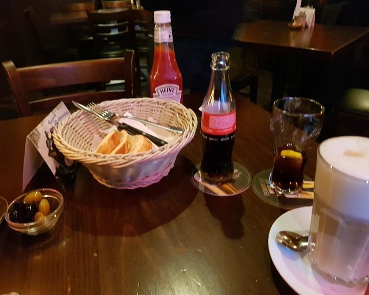 Cafe Bleibtreu