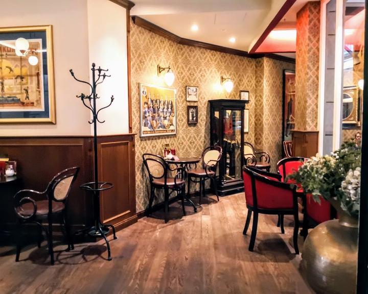 Roncalli Grand Cafè