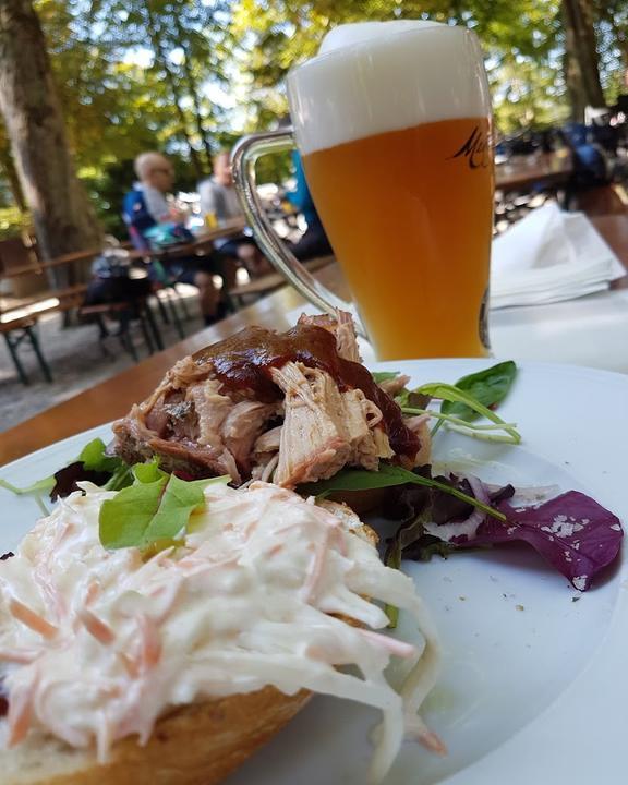 Gutshof Menterschwaige