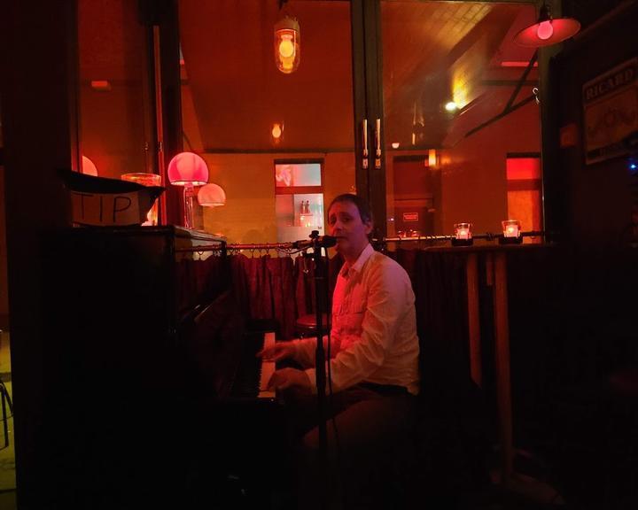 Gainsbourg Le Club Bar Americain