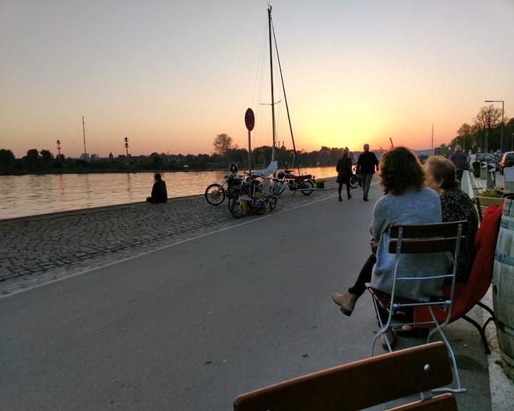 Das Schiffercafe
