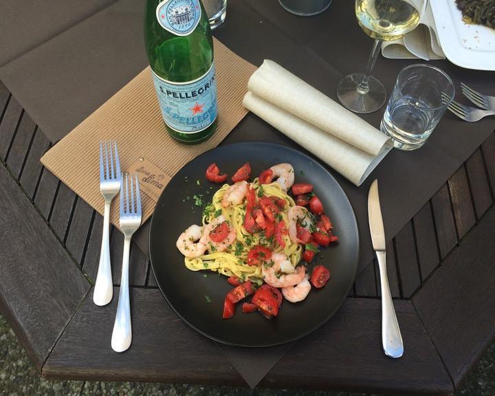 LimaLima Café–Bistro Restaurant