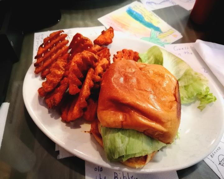 Brooks Burger & Pizza