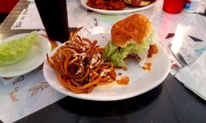 Brooks Burger & Pizza