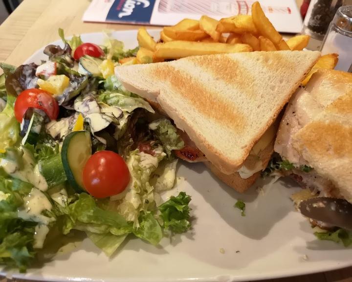 Cafe Waschsalon