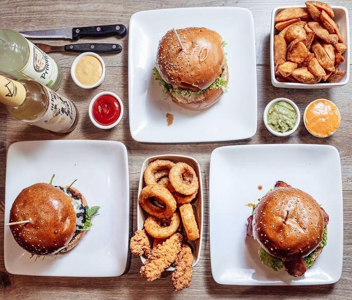 Feuersteins Premium Burger