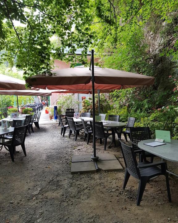 Fees Restaurant & Bar