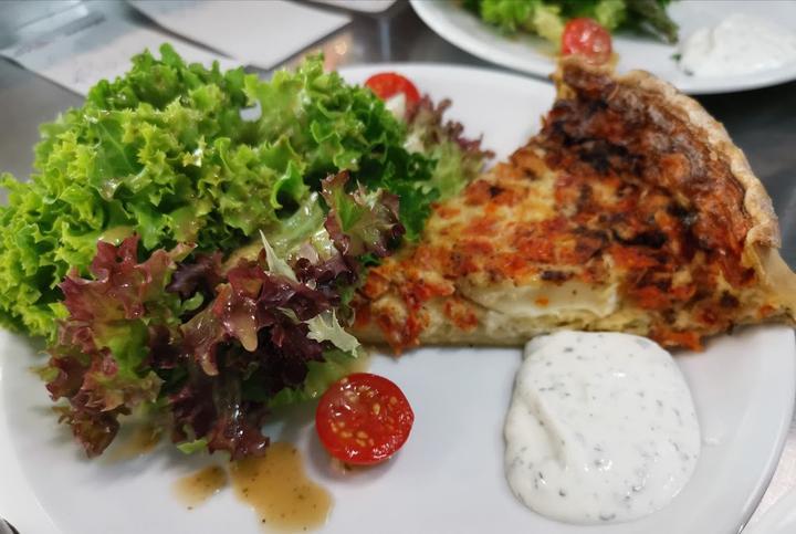 Café Bistro Les Amis