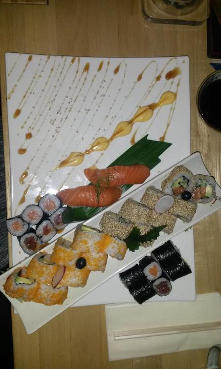 Yumi Sushi