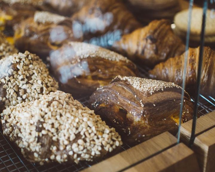 Barcomi's Coffee Roastery