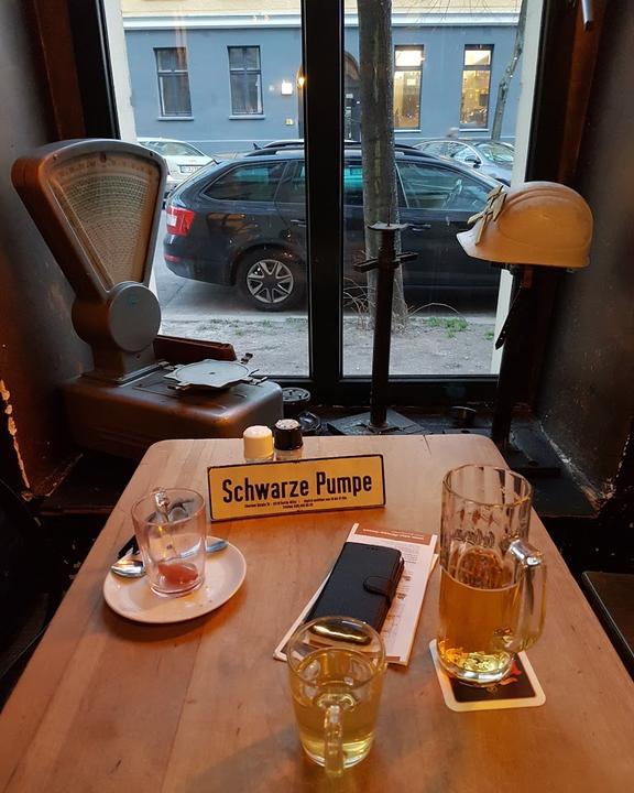 Schwarze Pumpe