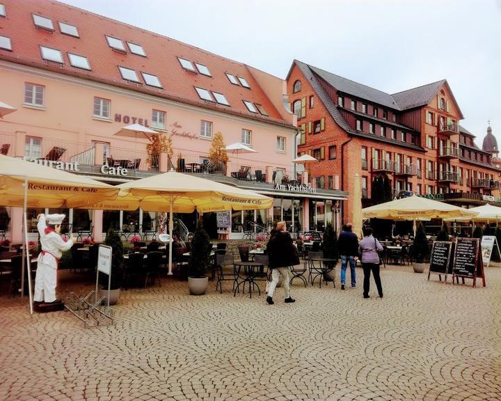 Café Am Yachthafen